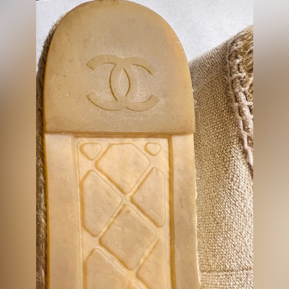 Chanel CC Espadrilles. Size 41. Made in Spain. Neutral and black. - Picture 12 of 13